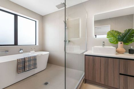 Photo of property in 29 Catalina Avenue, Rosehill, Papakura, 2113