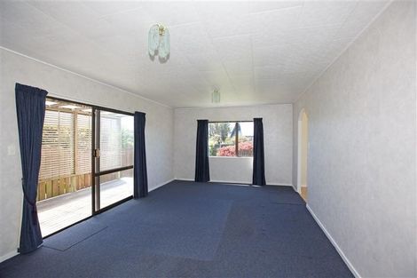 Photo of property in 11 Simcox Street, Otaki Beach, Otaki, 5512