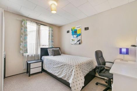 Photo of property in 1/9 Kimdale Place, Totara Heights, Auckland, 2105