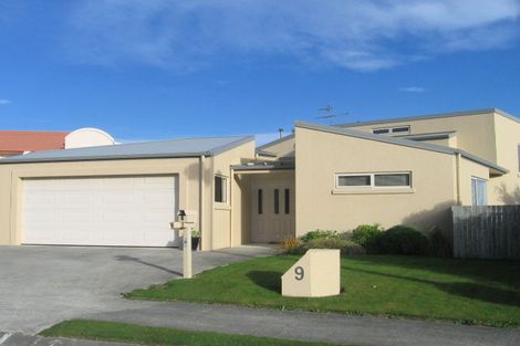 Photo of property in 9 Cromarty Place, Papakowhai, Porirua, 5024