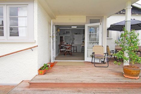 Photo of property in 31 Cambridge Terrace, Masterton, 5810