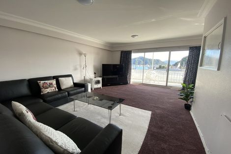 Photo of property in 1/29 Waikawa Road, Picton, 7220