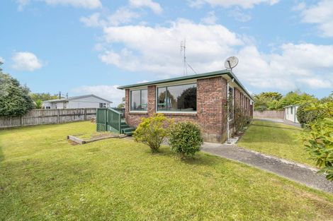 Photo of property in 13 Cairngorm Place, Tokoroa, 3420