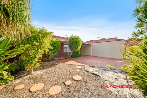 Property photo of 43 Marriot Way Morley WA 6062