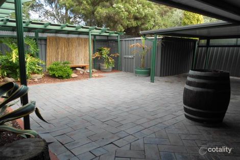 10 Madigan Cres, Woodcroft, SA 5162
