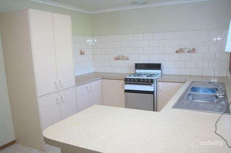Property photo of 30 Elandra Way Cranbourne West VIC 3977