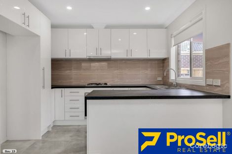 Property photo of 1/12 John Street Pakenham VIC 3810