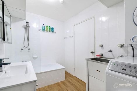 Property photo of 17B/2 Riverview Parade Surfers Paradise QLD 4217