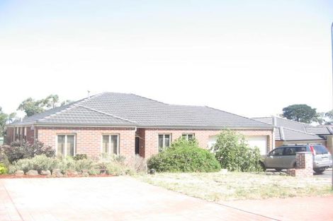 Property photo of 3 Kerr Place Carrum Downs VIC 3201