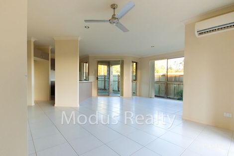 Property photo of 32 Cranberrie Crescent Pimpama QLD 4209