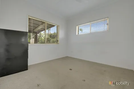 Property photo of 18 Centenary Drive Boyne Island QLD 4680