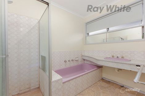 Property photo of 3 Stevenage Crescent Deer Park VIC 3023