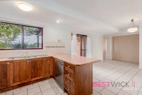 Property photo of 2/28 Dees Close Gormans Hill NSW 2795