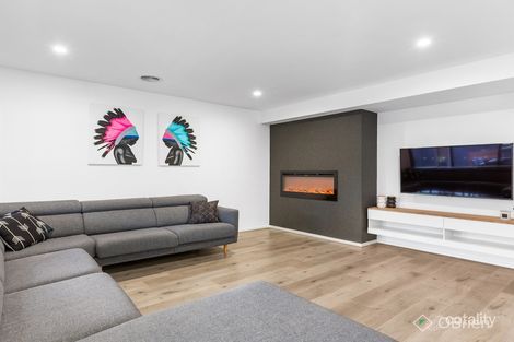 Property photo of 24 Langshan Road Clyde North VIC 3978