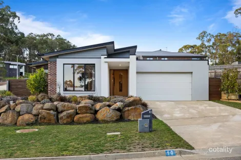 10 Sewell Ct, Mount Helen, VIC 3350