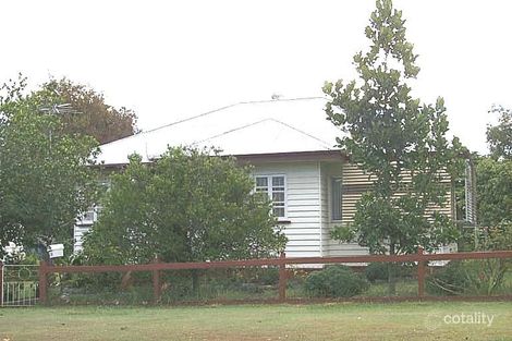 13 Russell St, Silkstone, QLD 4304