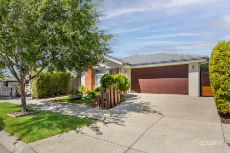 Property photo of 36 Fairfield Crescent Diggers Rest VIC 3427