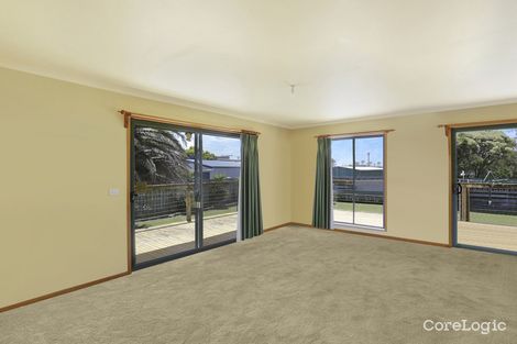 Property photo of 4 Newfield Street Peterborough VIC 3270