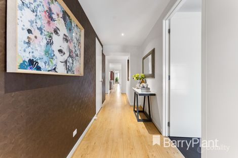 Property photo of 23 Holyoake Parade Manor Lakes VIC 3024