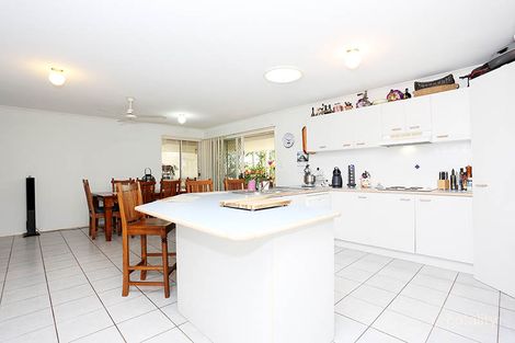 Property photo of 30 Smout Court Sandstone Point QLD 4511