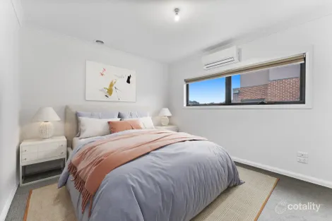 Property photo of 2/12 Parkwood Court Deer Park VIC 3023