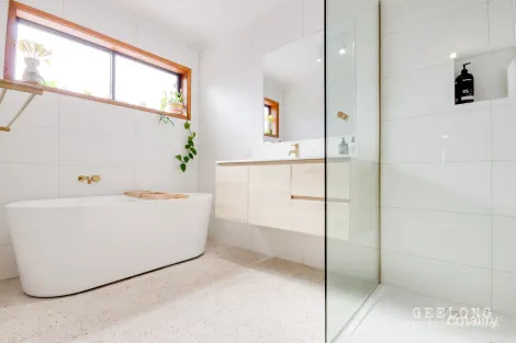 Property photo of 43 Edison Road Bell Post Hill VIC 3215