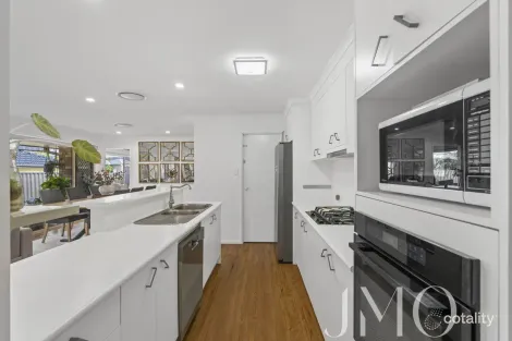 Property photo of 13 Carallia Court Ormeau QLD 4208