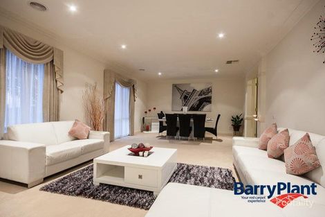 Property photo of 44 Ebeli Close Narre Warren North VIC 3804