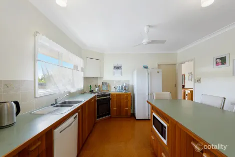 Property photo of 39 Wentworth Parade Balmoral QLD 4171