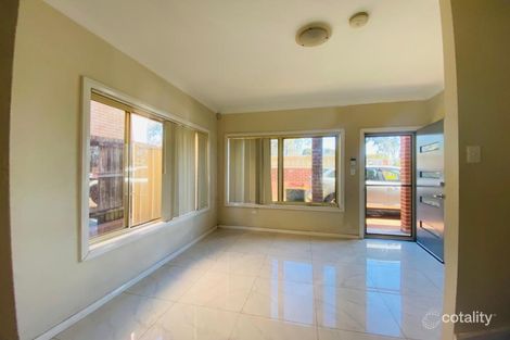 Property photo of 2/245 Old Windsor Road Old Toongabbie NSW 2146
