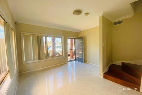 Property photo of 2/245 Old Windsor Road Old Toongabbie NSW 2146