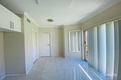 Property photo of 2/245 Old Windsor Road Old Toongabbie NSW 2146