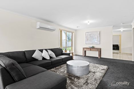 Property photo of 8 Grand Arch Way Berwick VIC 3806
