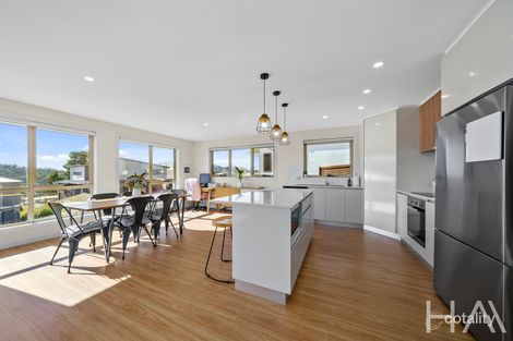 Property photo of 8 Panoramic Drive Kingston TAS 7050