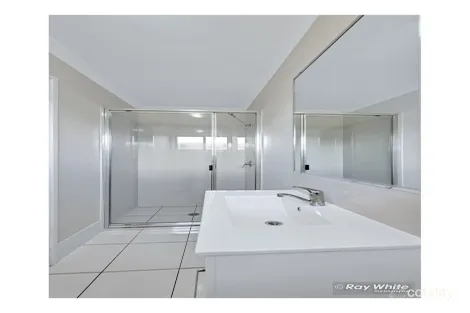 Property photo of 25 Benjamin Drive Gracemere QLD 4702