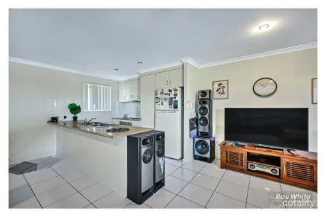 Property photo of 25 Benjamin Drive Gracemere QLD 4702
