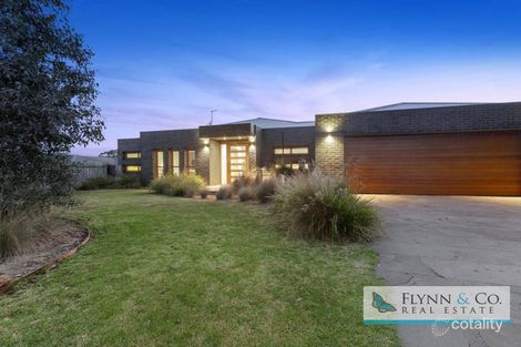 Property photo of 8 Crestwood Drive Rosebud VIC 3939