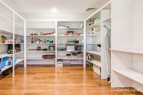 Property photo of 35 Kenmore Road Kenmore QLD 4069