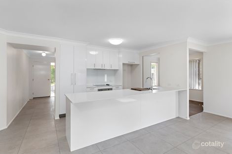 31 Currawong Dr, Birkdale, QLD 4159