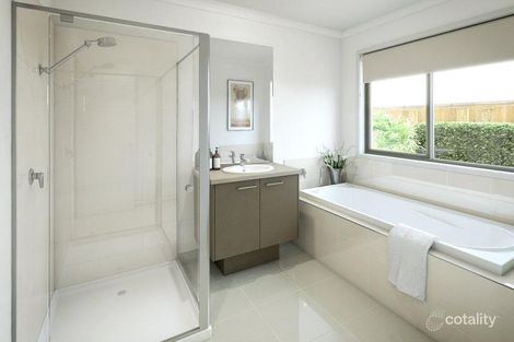 Property photo of 8 Moore Drive Fraser Rise VIC 3336