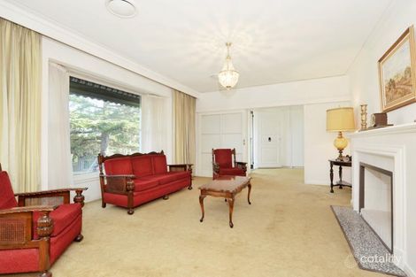 Property photo of 2 Fairway Drive Kew East VIC 3102