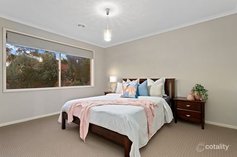 Property photo of 7 Wallaby Walk South Morang VIC 3752
