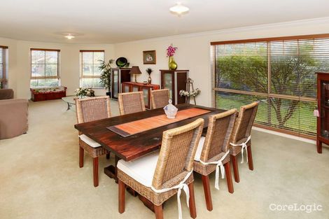 Property photo of 16 Sovereign Way Hillside VIC 3037