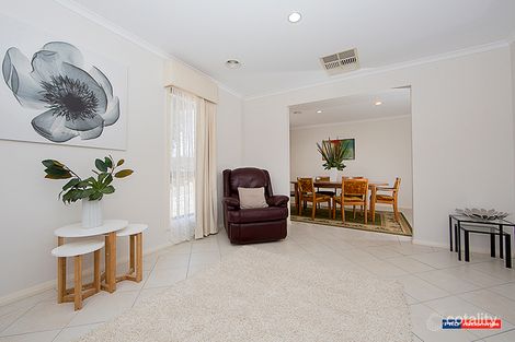 Property photo of 2 Galbraith Close Banks ACT 2906