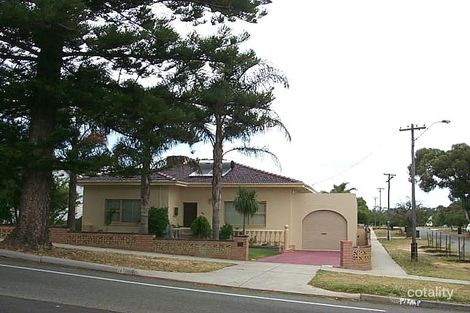 243 South St, Beaconsfield, WA 6162