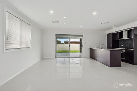 Property photo of 21 Molloy Drive Orange NSW 2800