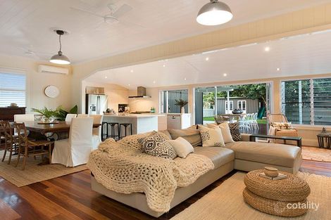 Property photo of 92 McIlwraith Avenue Norman Park QLD 4170