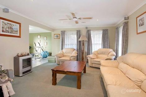 Property photo of 92 Rangeview Drive Skye VIC 3977