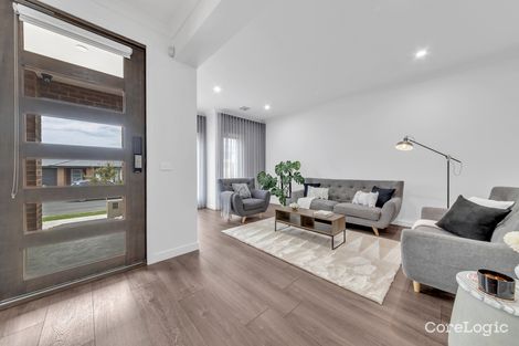 Property photo of 28 Catisfield Circuit Donnybrook VIC 3064
