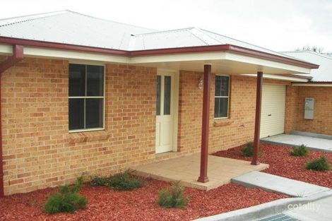 Property photo of 2/6 Speare Avenue Armidale NSW 2350